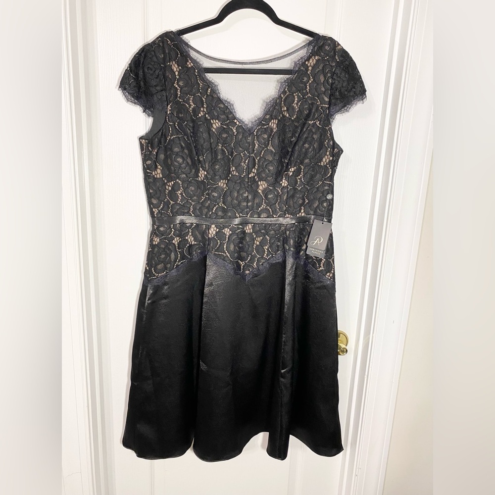 Adrianna Papell Lace & Satin Fit & Flare Dress Black Size 14 (FLAW)
